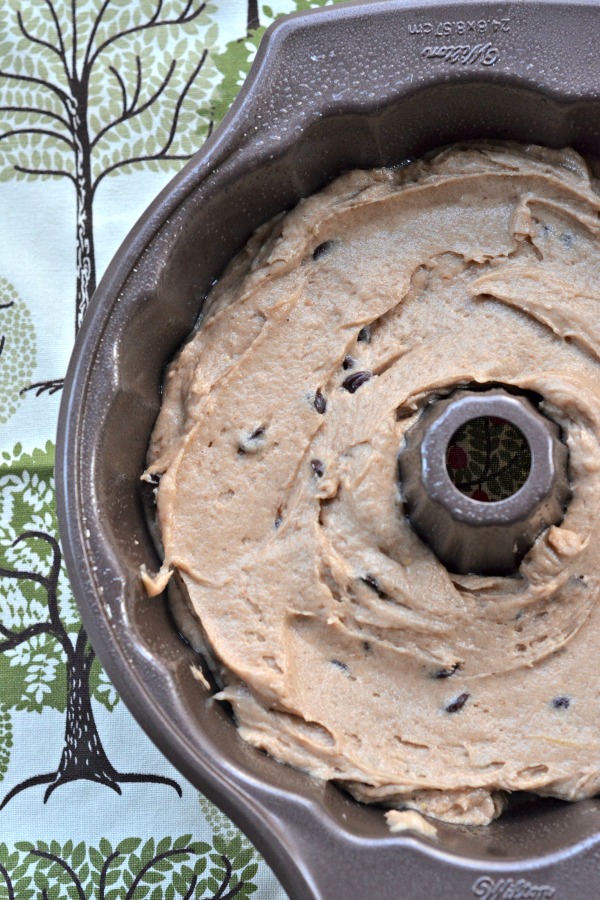 Apple Sauce Spiced Bundt Cake | mountainmamacooks.com