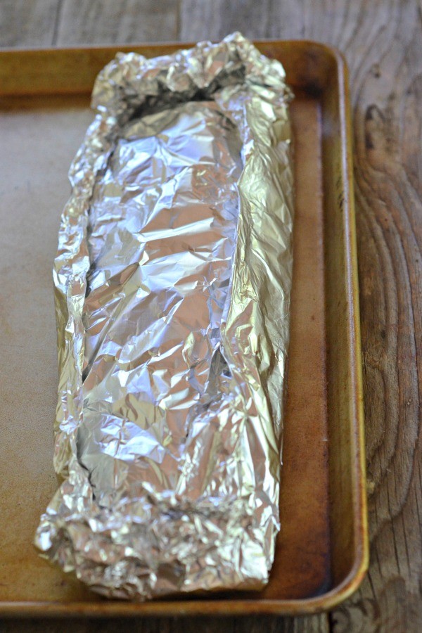 Grilled Foil Salmon with Lemon, Capers and White Wine | mountainmamacooks.com