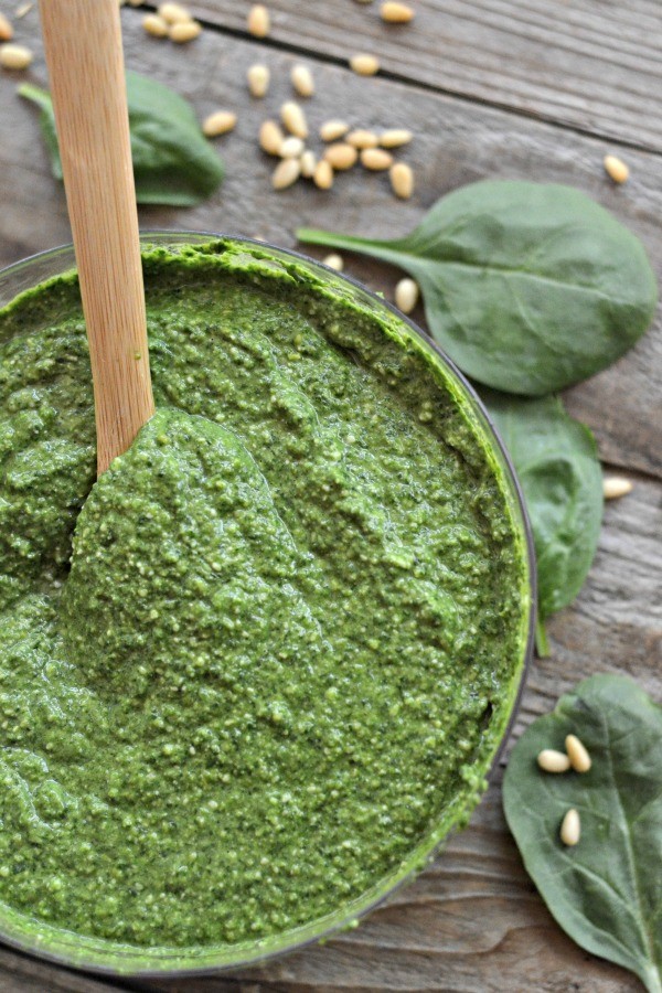 Spinach Pesto | mountainmamacooks.com #eatseasonal