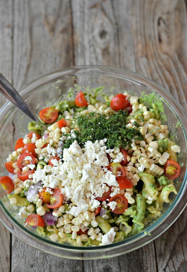 Spinach Pesto Pasta Salad | mountainmamacooks.com