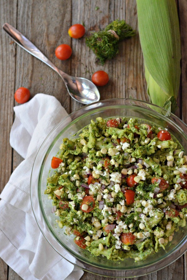 Spinach Pesto Pasta Salad | mountainmamacooks.com
