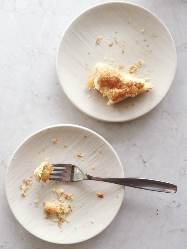 Easy Apple Turnovers | mountainmamacooks.com